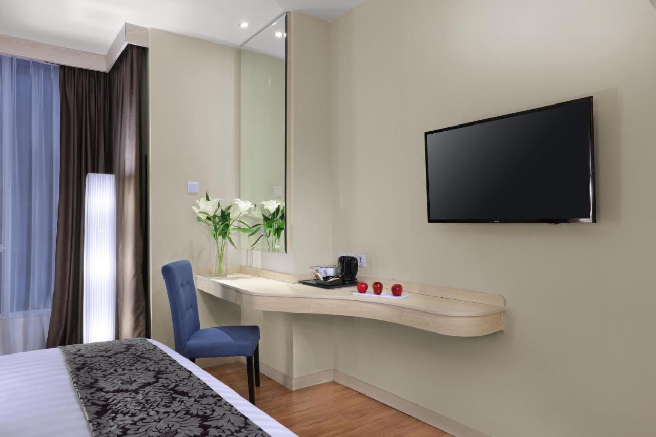 Aston Batam Hotel & Residence Nagoja Zewnętrze zdjęcie